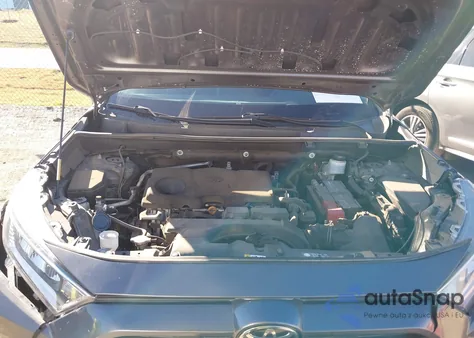 2019 Toyota Rav4 Xle from USA, damaged, VIN 2T3W1RFV7KW025829